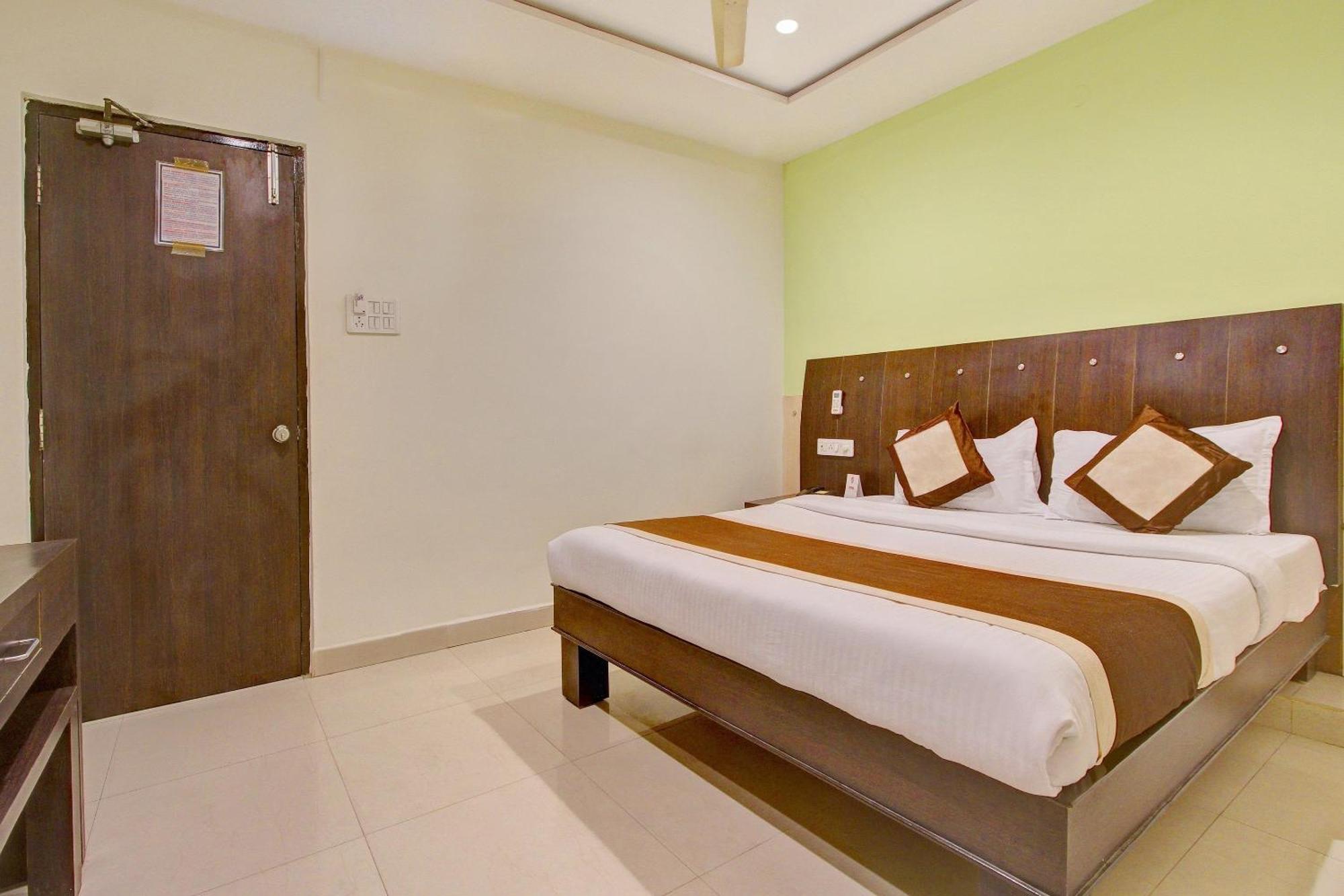 מלון היידראבד Super Collection O Alekhya Residency מראה חיצוני תמונה